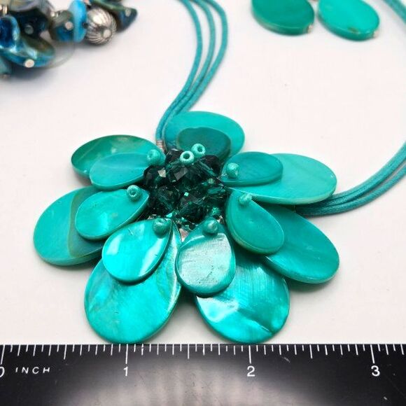 Two Summery Blue Jewelry Sets Mother of Pearl Shell Necklaces and Earrings - Picture 6 of 6